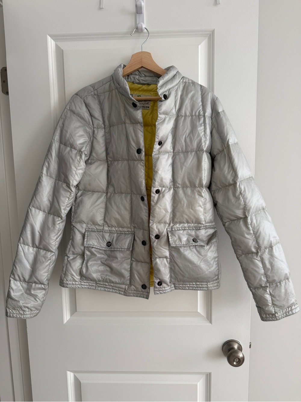 Eddie Bauer EB550 Goose Down Puffer Jacket Snap Front Silver M Women